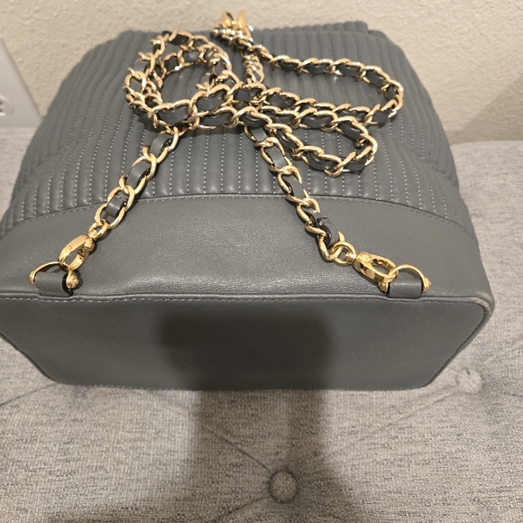 Henri Bendel No 7 Quilted Black Leather Convertible Backpack - Picture 11 of 14